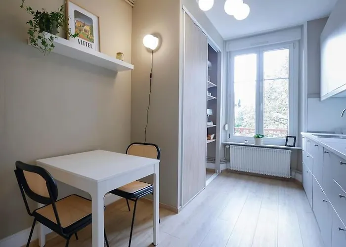 Les Fougeres 1e 비텔