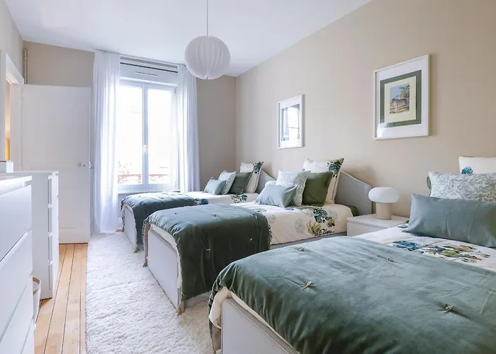 Les Fougeres 1e 아파트